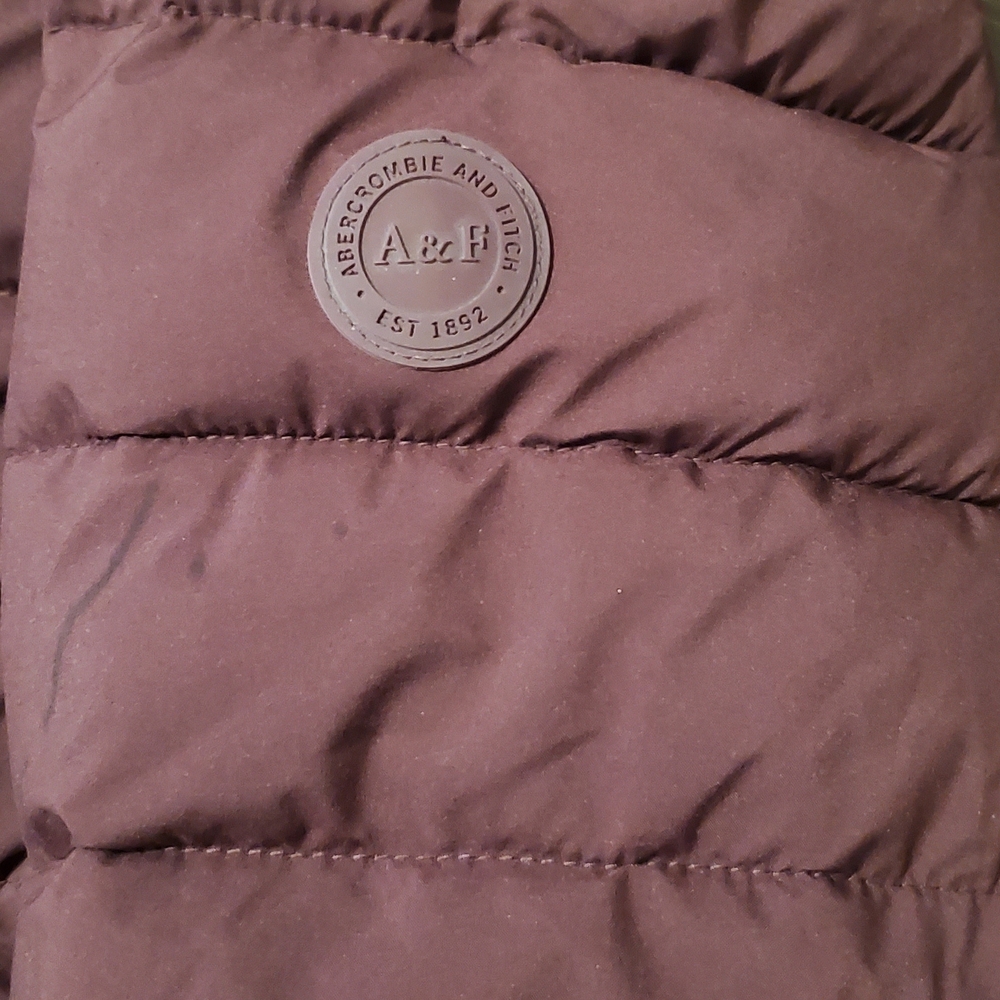 Abercrombie & Fitch Burgundy Quilted Jacket - Picture 8 of 9